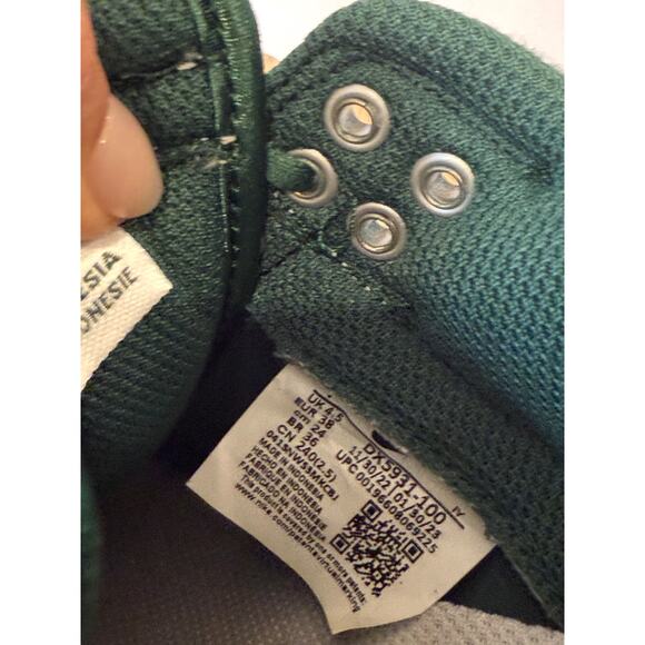 NIKE- Dunk Low Varsity Satin Green and White - US 7 - Picture 13 of 14